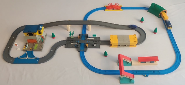 Tomy thomas mega set hotsell